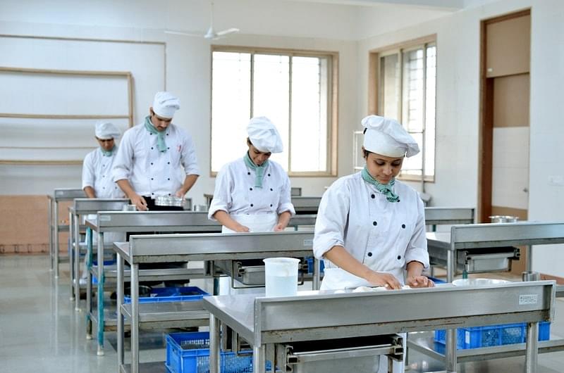 Dr. DY Patil Institute of Hotel Management & Catering Technology - [DYPIHMCT ] Thatawade